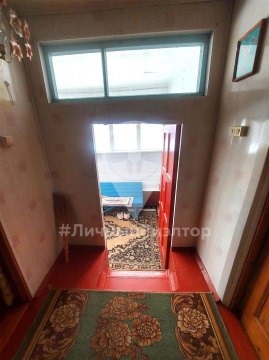 3-к квартира, 1/2 эт., 50м²